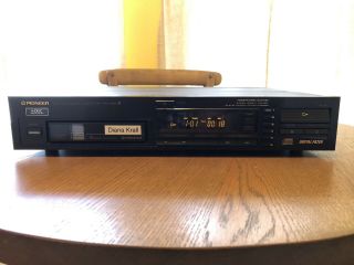 Vintage Pioneer Pd - M40 Stereo Compact Disc Player Cd Player Changer