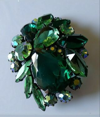 Mid - Century Vintage Emerald Green Stunning Brooch Pin Rhinestone Euc