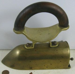 Antique Brass Iron Ox Tongue Slug Iron With Swing Gate Heat Shield