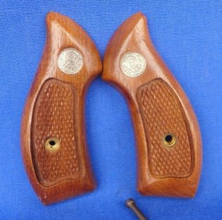 Vintage Smith & Wesson J Frame Round Butt Factory Wood Grips,  Screw S&w