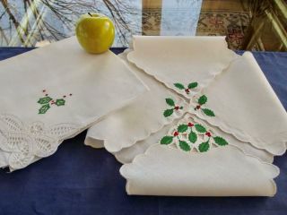 2p Vintage Hot Rolls Cover & Napkin Embroidered Christmas Holly Basket Liners