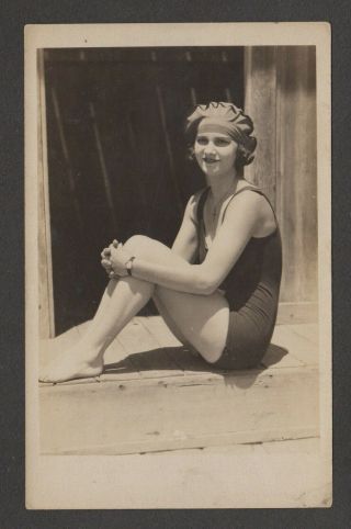 Lqqk Vintage 1920s Postcard,  Old School Bathing Beauty Flapper 4