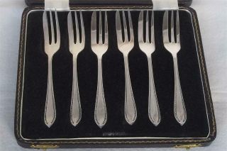 A Stunning Case Set Of Six Solid Sterling Silver Cake / Pastry Forks Dates 1963.