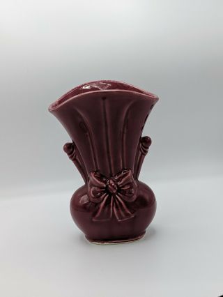 Vtg Shawnee Bow Vase Maroon 1940s Christmas Pottery USA 819 Holiday Decor 3