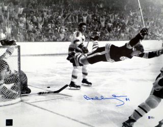 Bobby Orr Autographed Signed 16x20 Photo Boston Bruins The Goal Beckett F98214