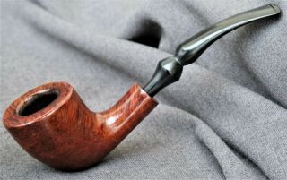 Lovely Un - Named London Made 1/8 Bent Freehand Briar Estate Pipe.