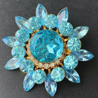 Vintage Aqua Blue Crystal Rhinestone Flower Gold Tone Brooch Pin 640