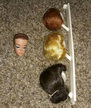 Vintage Barbie Fashion Queen Head And Wigs