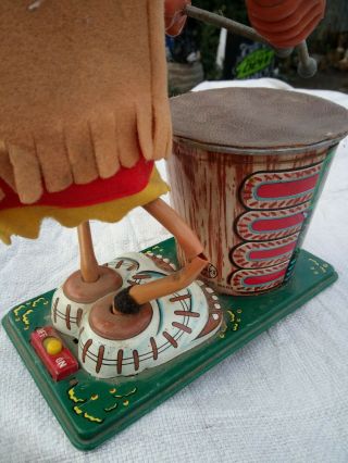 Vintage NUTTY MAD INDIAN 1960 ' s BATTERY OPERATED TIN TOY MARX PARTS 3
