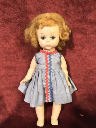 Madame Mme Alexander - Kins Doll Vintage 1950s In Tagged Dress Bkw