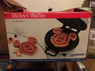 Rare W/ Box Disney Mickey Mouse Waffler Vitantonio Waffle Maker Vintage 950