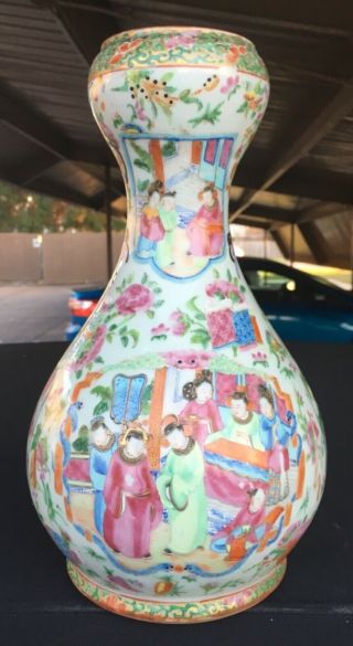 Fine Rare Antique Chinese Famille Rose Figural Porcelain Vase