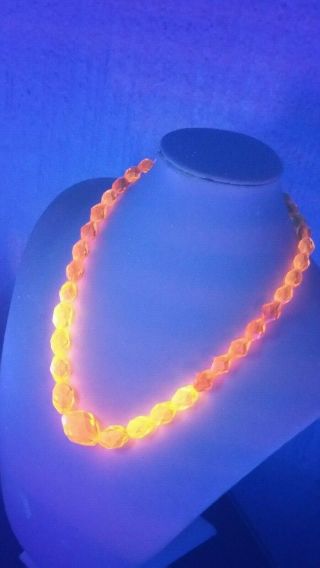 Czech Vintage Art Deco Fluorescent Canary Yellow Faceted Glass Bead Necklace 2