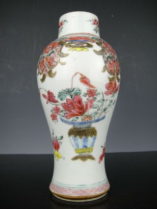 Very Fine Chinese Porcelain Fencai Vase - Flowers - 18th C. 3
