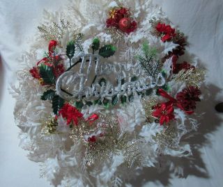 Vintage Mid Century Winter White Kitschy 21 " Plastic Merry Christmas Wreath