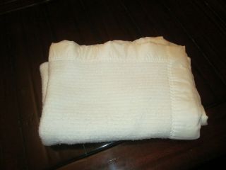 Carters ? White Fleeced Acrylic Thermal Baby Blanket Nylon Satin Trim Vintage