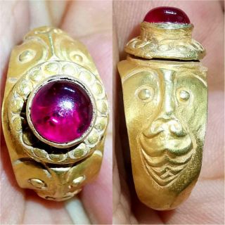 Ancient 22k Karat Gold Roman Ring With Ruby Stone With Faces 46