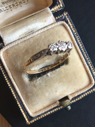 18k Gold Antique Ring With Diamonds
