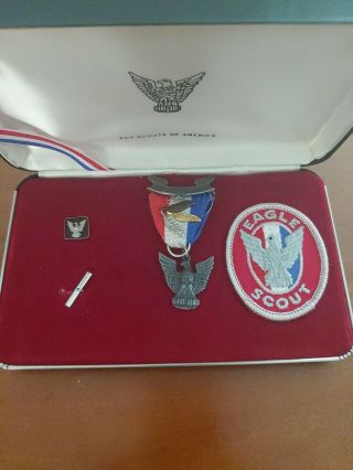 Vtg Boy Scout Eagle Scout Presentation Kit,  Medal W/3 Palm Pin,  God & Country