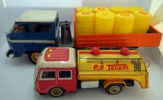 China Mf 150,  963 Crane Truck Oil Truck Friction Tin Toys Vintage