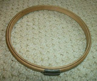 Vintage Felt - Grip Wood Embroidery 6 " Round Hoop Spring Tension