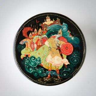 Vintage Russian Lacquer Box Hand Painted,  Kholuy,  Russia Or Ussr