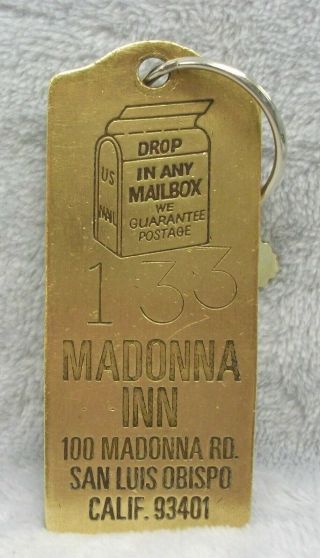 Vintage Madonna Inn San Luis Obispo Calif.  Key Fob Chain Ring With Key Lqqk