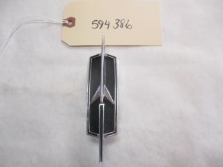Vintage Oldsmobile Cutlass Emblem Badge Ornament Oem 410529
