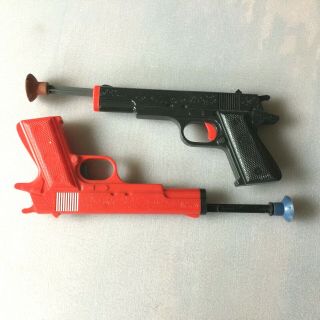 Vintage 1960s Set Of Two Ohio Art Toy Dart Guns With Two Darts Red & Black