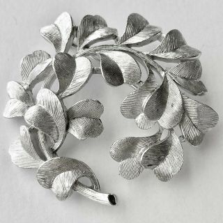 Signed Crown Trifari Vintage Silver Tone Leaf Flower Brooch Pin 308