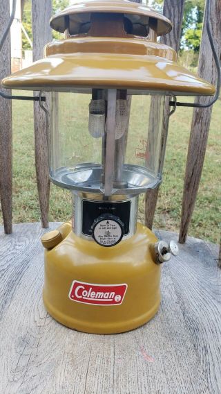 Vintage 1973 Coleman Gold Bond 228h Lantern