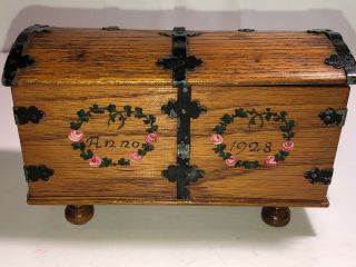 Very Rare VINTAGE Wooden DOLL TRUNK TREASURE CHEST from 1920 ' s Antique Wood Toy 2