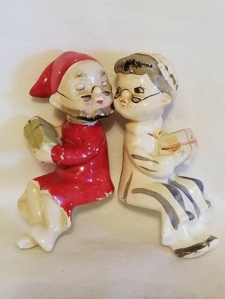Vintage Christmas Couple Salt Pepper Shakers Set Old Man & Woman In Pajamas