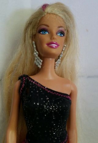 Barbie Blonde Doll Pink Pants Black Top Shoes Earrings 2000 Mattel Vintage 2
