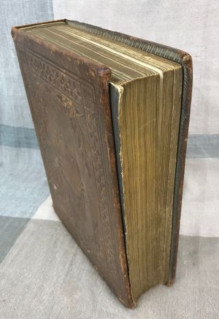Antique 1863 Pirtorial National Comprehensive Family Bible Scott & Henry 707