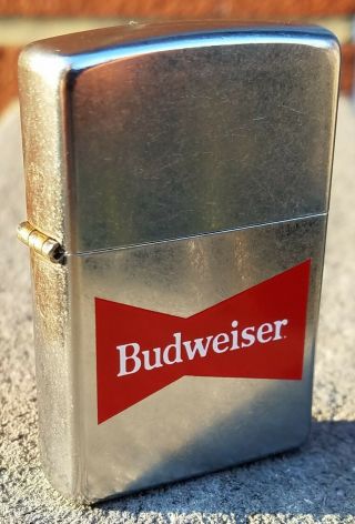 2004 Zippo® Budweiser® Bow Tie® Logo Street Chrome Lighter