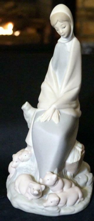 Nao Lladro Young Girl W Pigs Vintage Bisque Figurine 10.  5 " Tall