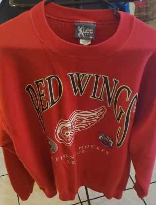 Detroit Red Wings Crewneck Sweatshirt Lee Sport Nhl