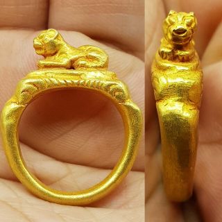Antique Roman High Carat Gold Lovely Ring With Lion 
