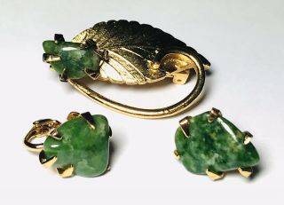 Vintage Coro Green Jade Stone Gold Tone Clip On Earrings Pin Brooch Faux Set