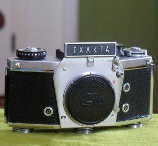 Vintage E German Exakta Vx 1000 35mm Rangefinder Slr Camera Body W/ Cap Repair