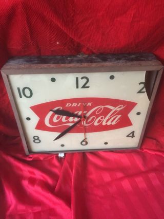 Vintage 1950s Coca Cola Fishtail Light Up Clock Clock 16x