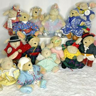 Set Of 14 Muffy Vanderbear And Hoppy Vanderhare Dressed Vintage Nabc Costumes