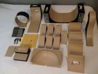Vintage - Tony Hawk/tech Deck Skate Park.  1998 - 2000