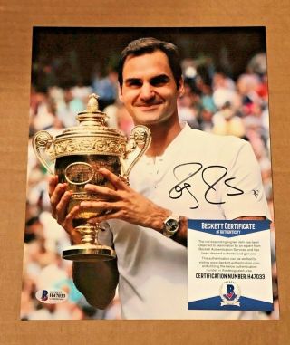 Roger Federer Signed 8x10 Tennis Photo Beckett Certified Pose 11