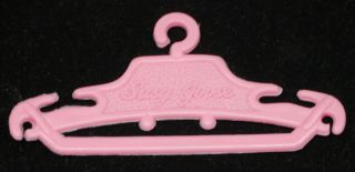 6 VINTAGE PINK PLASTIC SUSY GOOSE CLOTHES HANGERS FOR BARBIE 3