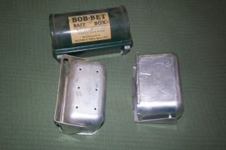 Vintage Bob - Bet /goolds Belt Bait Box Fishing Worm Wisconsin/ Idaho