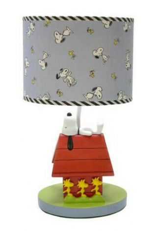 Lambs & Ivy Vintage Style Snoopy And Woodstock On Doghouse Lamp With Shade