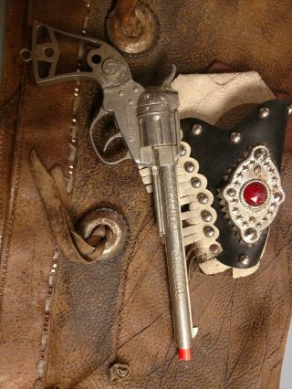 Vintage Wyatt Earp Buntline Special Toy Cap Gun And Leather Holster