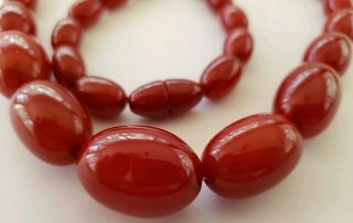 RARE CHUNKY ANTIQUE CHERRY AMBER BAKELITE FATURAN BEAD NECKLACE STUNNING COLOR 3